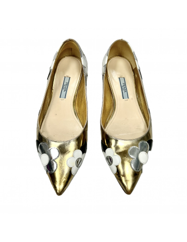 Shoes Luxury Designer By Prada In Gold & Silver, Size: 6.5 acheter