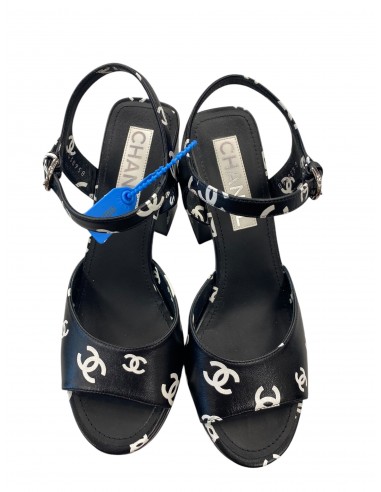 Shoes Designer By Chanel In Black & White, Size: 8.5 plus qu'un jeu 