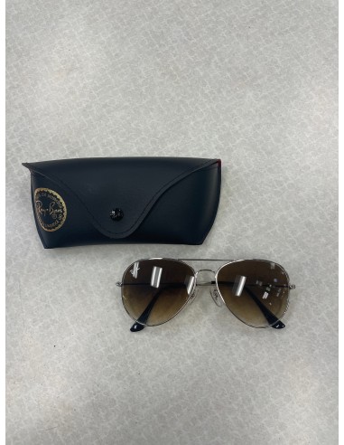 Sunglasses Designer By Ray Ban, Size: 01 Piece offre 